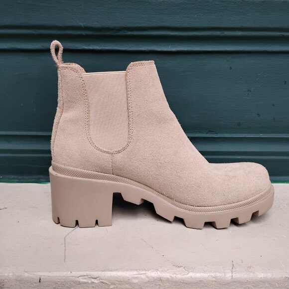 Steve Madden Women's HOWLER Ankle Boot - Picture 2 of 5